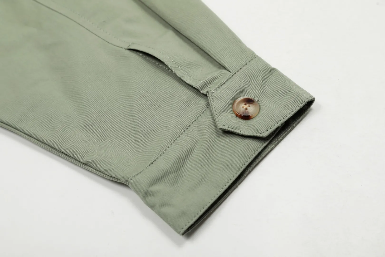 🅿️340 "Top quality" Style number: 8099# [Ralph Lauren corduroy color-blocked lapel American retro jacket] ✅Ralph Lauren American retro classic contrasting color corduroy lapel jacket ✅Pure cotton washed fabric Fabric texture version YYDS~ ✅Fashionable and casual commuting travel Simple style is classic ✅Simple and easy to match ootd essential style Versatile style Size: S-XL Color: Navy blue, matcha light green, Klein blue, retro gray green